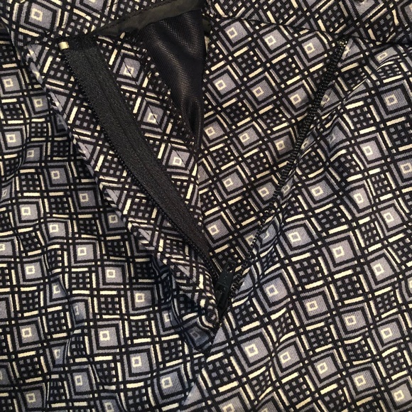 Mario Serrani Ladies Bermuda Short Size 8 & 12 - Picture 2 of 4